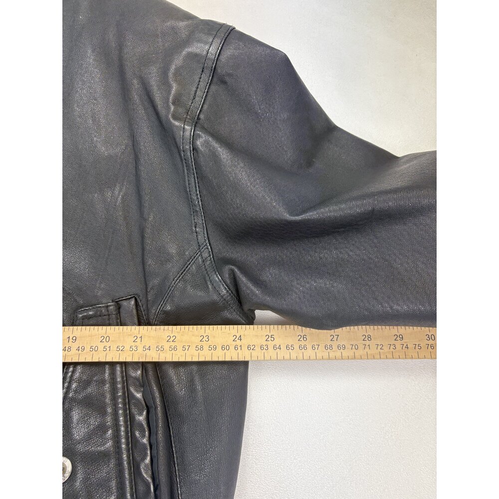 St. John's Bay Men's Black Leather Bomber Jacket L - Picture 9 of 10